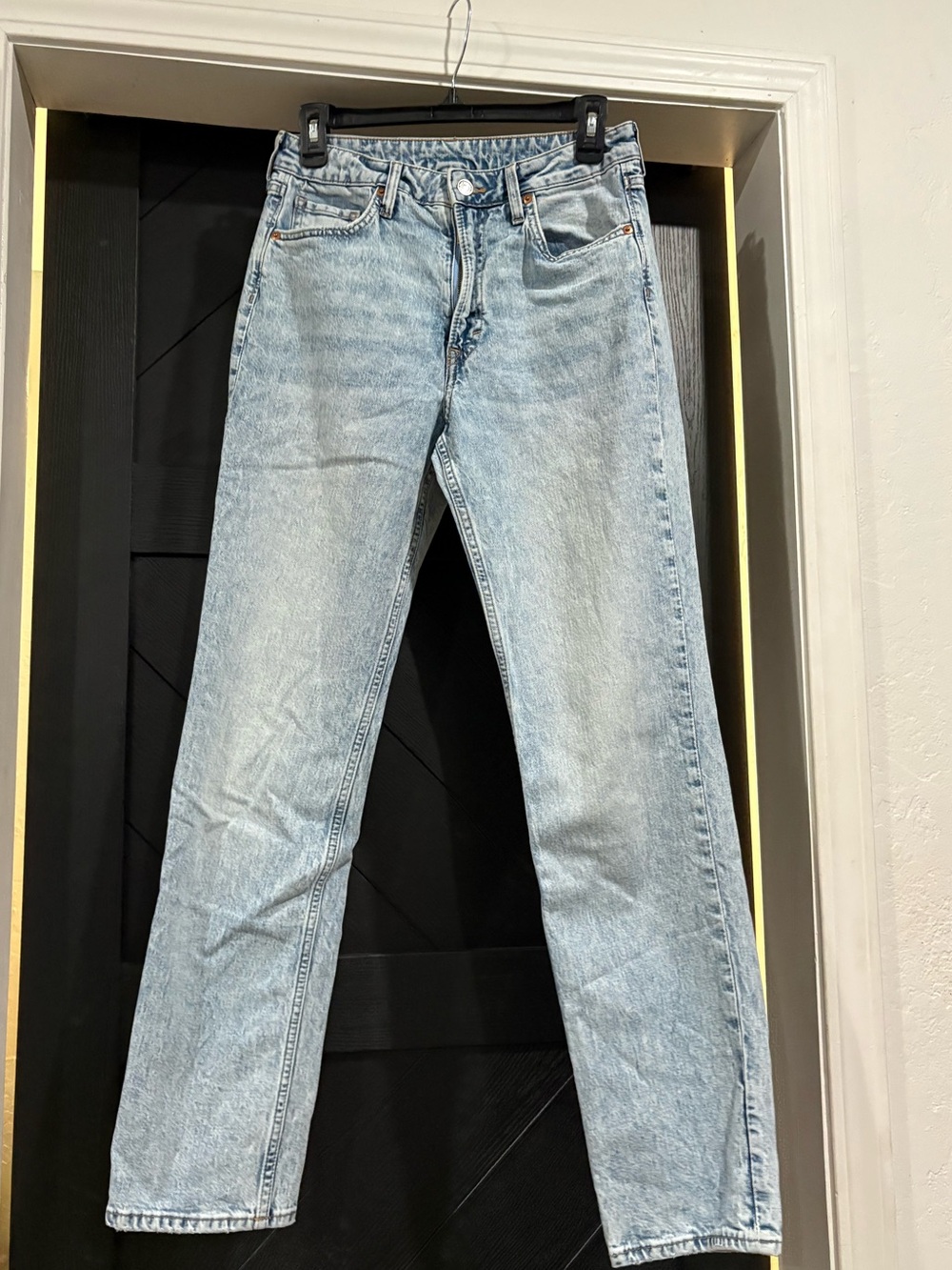 Women’s H&M Straight Fit, High Waist sz 6 Demin Jeans